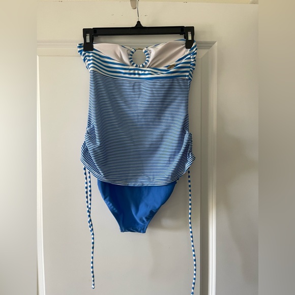 Jessica Simpson One-Piece Swimsuit - Picture 2 of 5